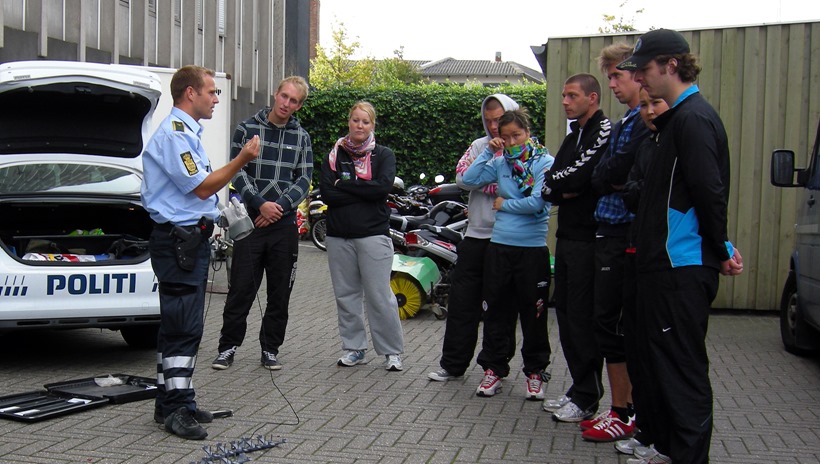 kompression turnering pædagog Forberede dig til politiets optagelseskrav på højskole